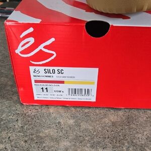 éS Silo SC Red Sneakers